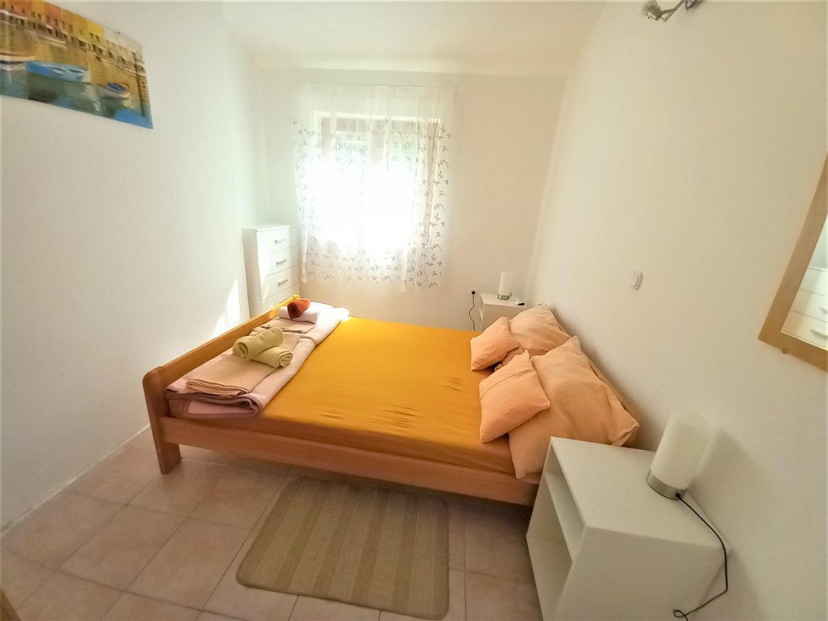 Apartments Olea Baska  Bagian luar foto