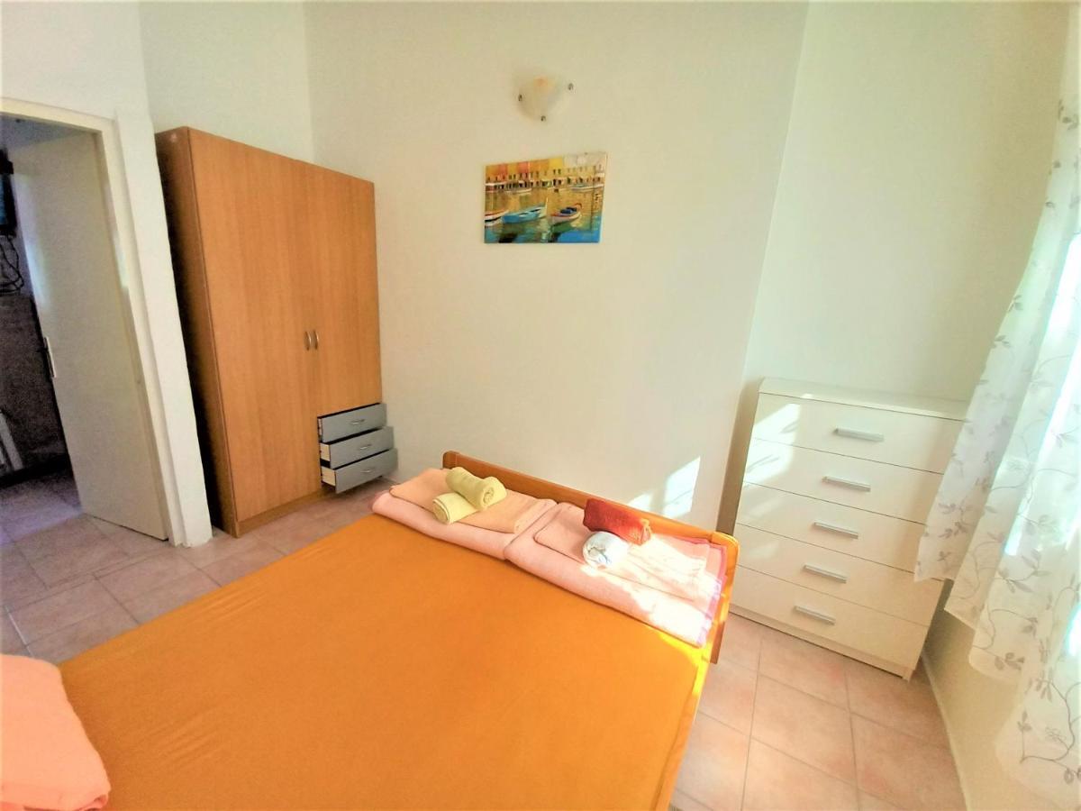 Apartments Olea Baska  Bagian luar foto