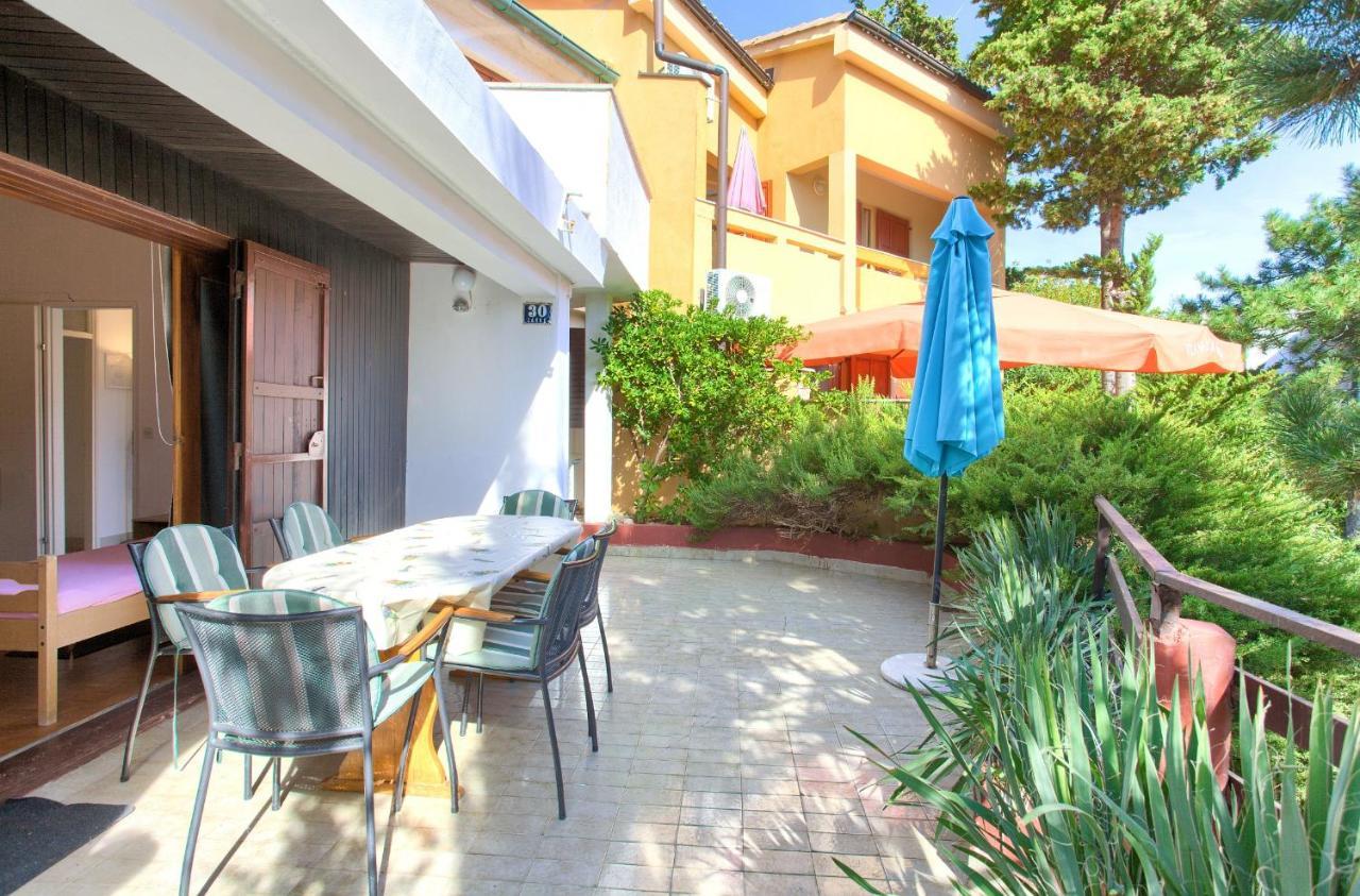 Apartments Olea Baska  Bagian luar foto