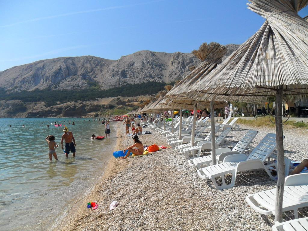 Apartments Olea Baska  Bagian luar foto