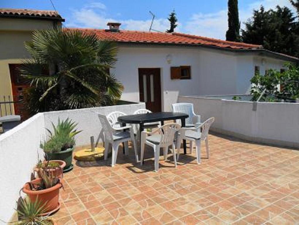 Apartments Olea Baska  Bagian luar foto