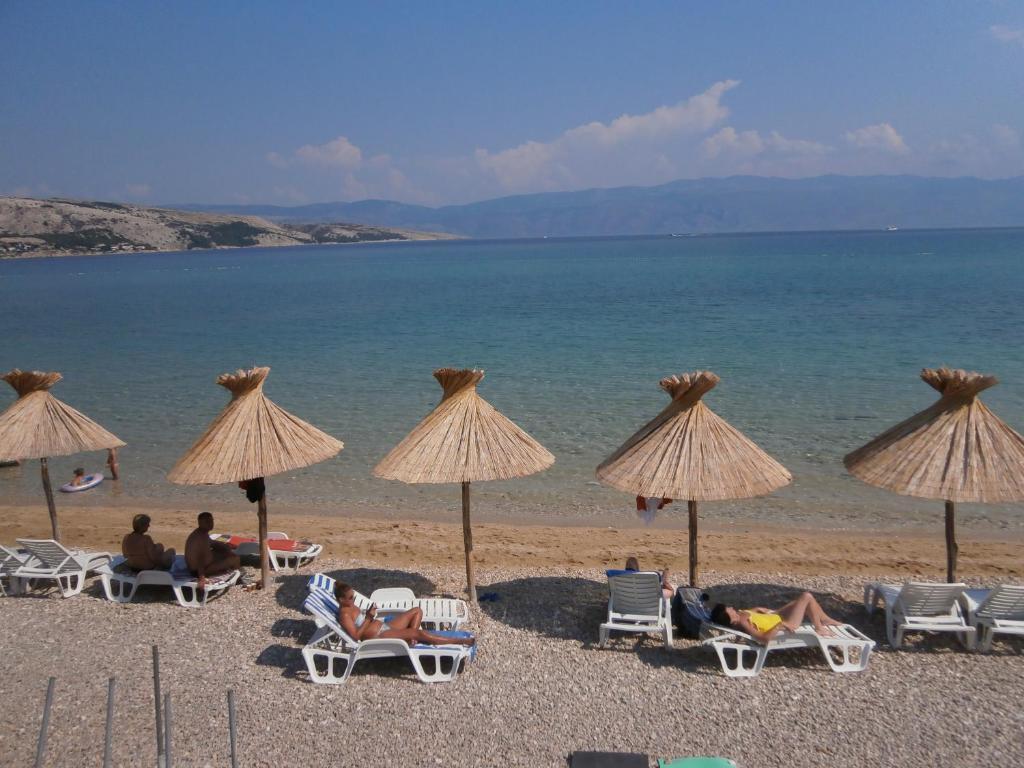 Apartments Olea Baska  Bagian luar foto